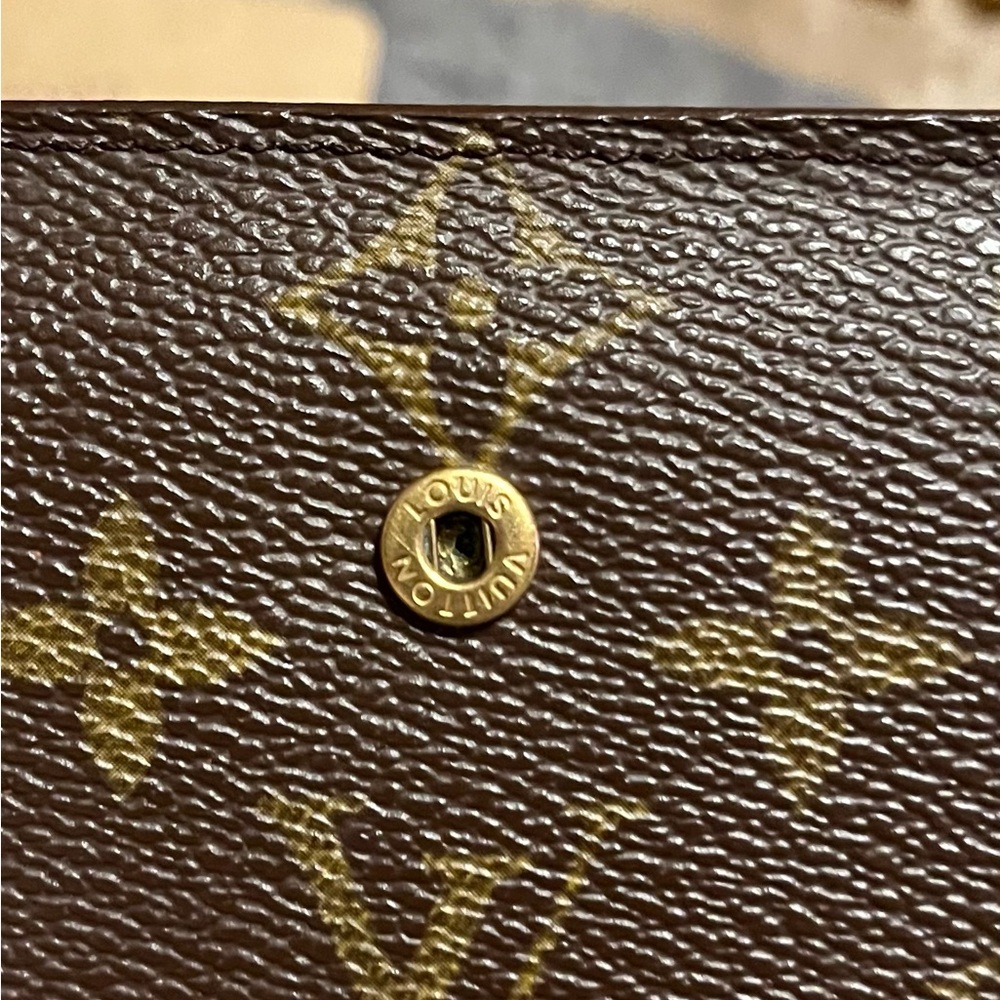 Louis Vuitton EUC VINTAGE Monogram French Kiss Lock Wallet with COA* - Picture 12 of 17